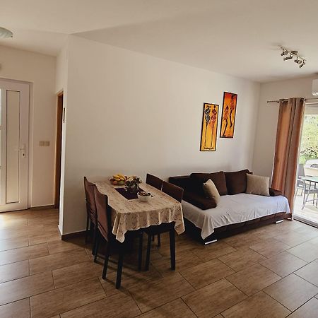 Apartment Lili Biograd Na Moru Eksteriør billede